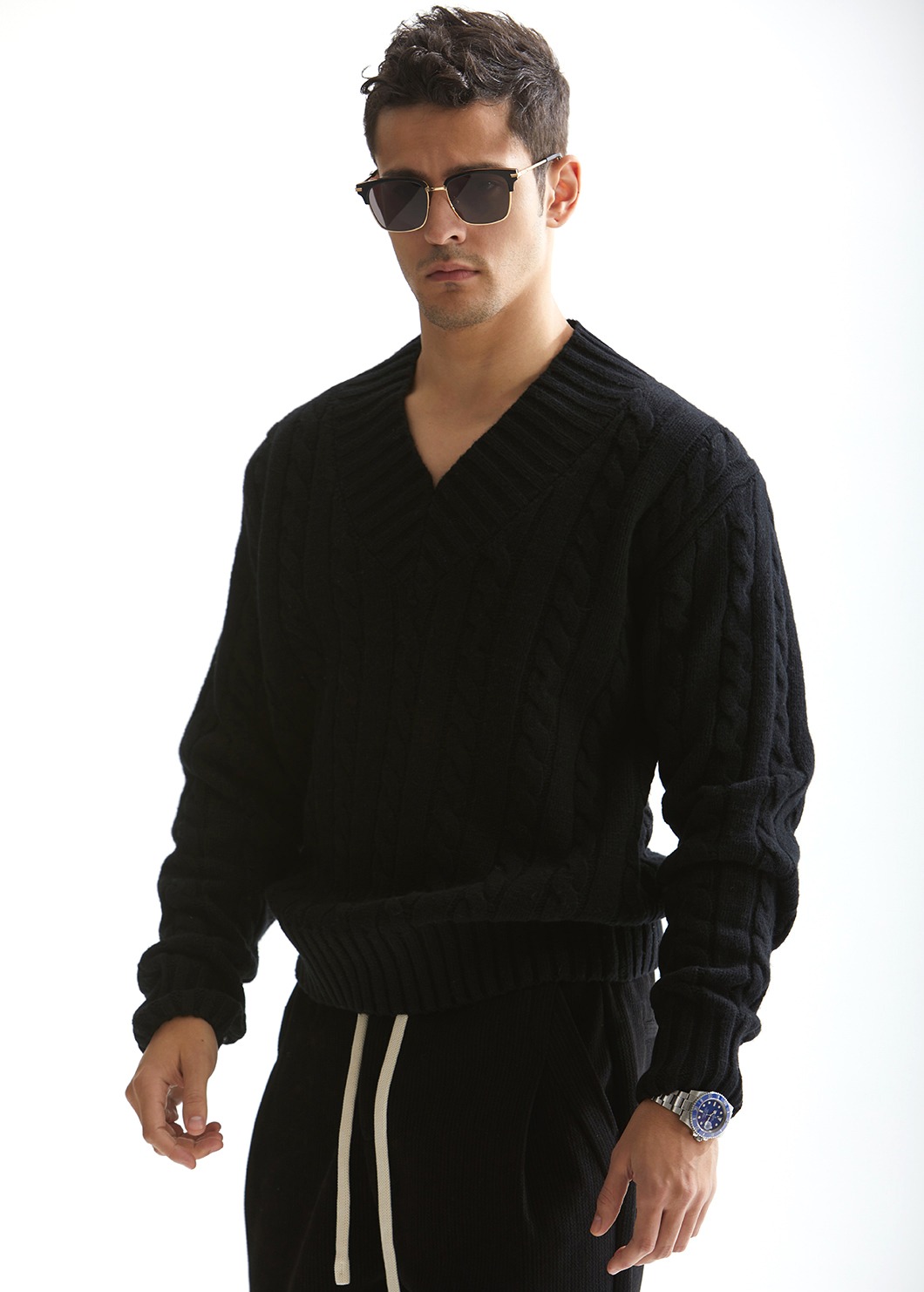 Herge Cable Wool V-neck Knit-Black